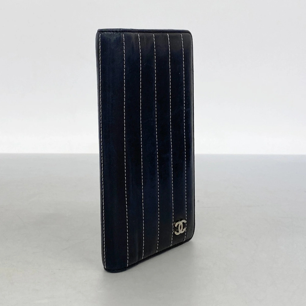 CHANEL Black Lambskin Leather Wallet - Picture 2 of 8
